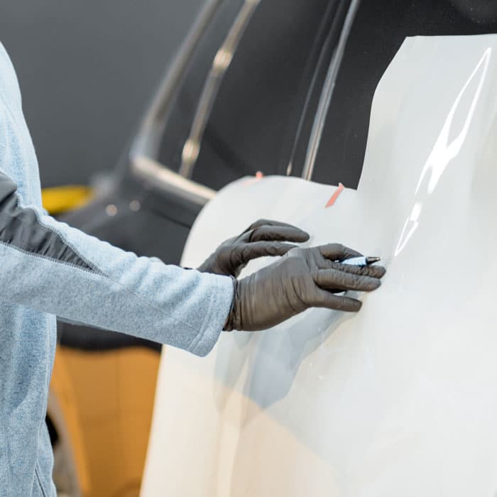 Cómo trabajamos la rotulación en coches